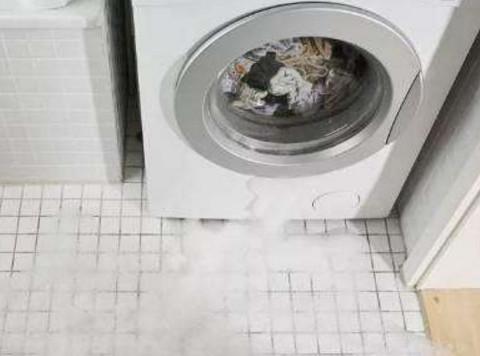 海爾滾筒洗衣機(jī)漏水怎么維修