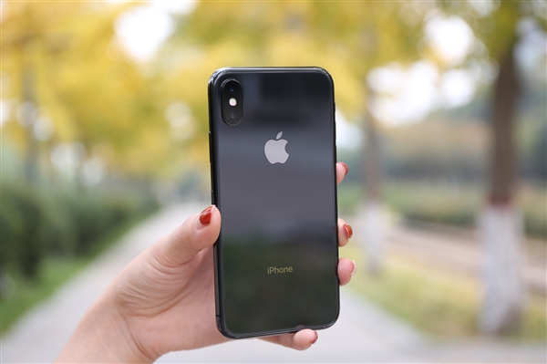 iPhone手機屏幕維修需要多少錢？