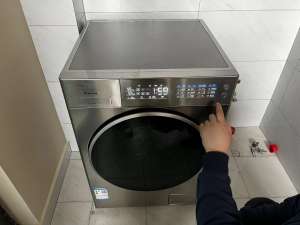 滾筒洗衣機上顯示E18故障,如何解決?